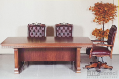 Hanedan Toplantı Masası