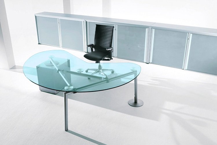 İsot Kesonlu Cam Masa