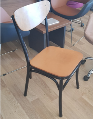 Metal Thonet sandalye